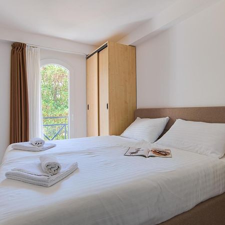 Hotel Delfin Omisalj Ngoại thất bức ảnh