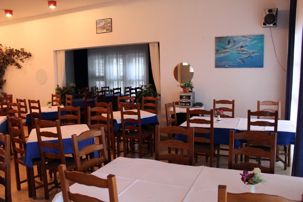 Hotel Delfin Omisalj Ngoại thất bức ảnh